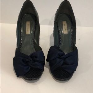 Marc Jacobs Navy Snake Skin shoe with satin bow
